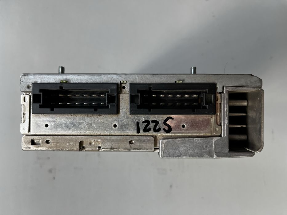 Усилвател за музиката за mercedes s klass221/harman kardon/LOGIG7/beck