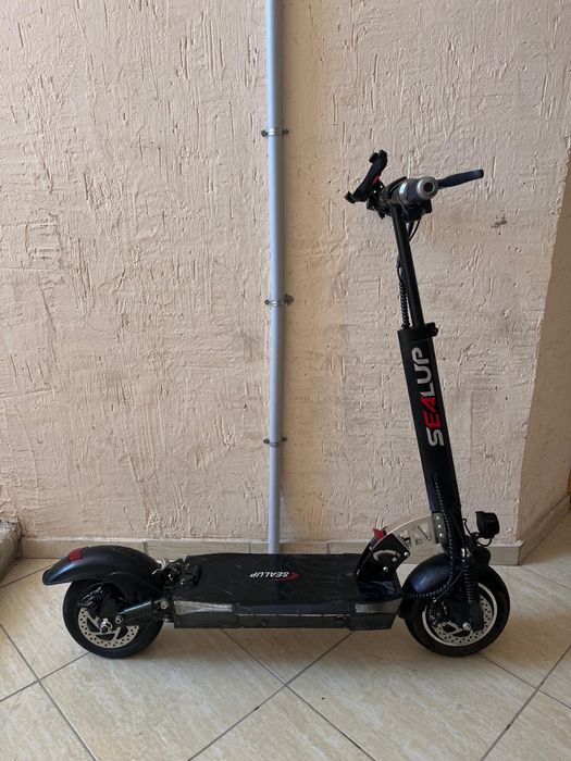 Самокат электронный