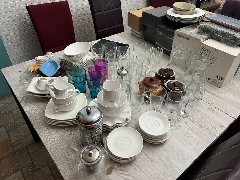 Продаю посуду кафе и ресторанов очень хорошая