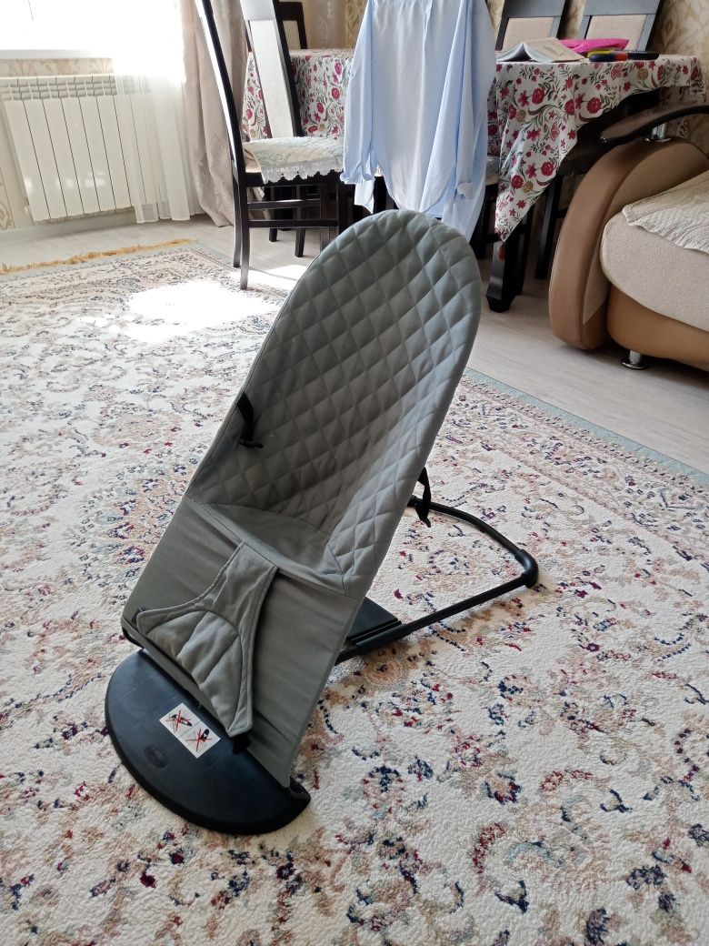 Кресло для ребенка до 1,5 года