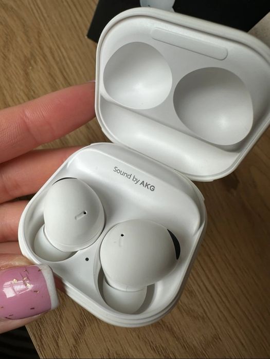 Vând căști Samsung Galaxy Buds 2 Pro