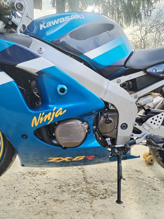 Se vinde Kawasaki  ninja zx600jj