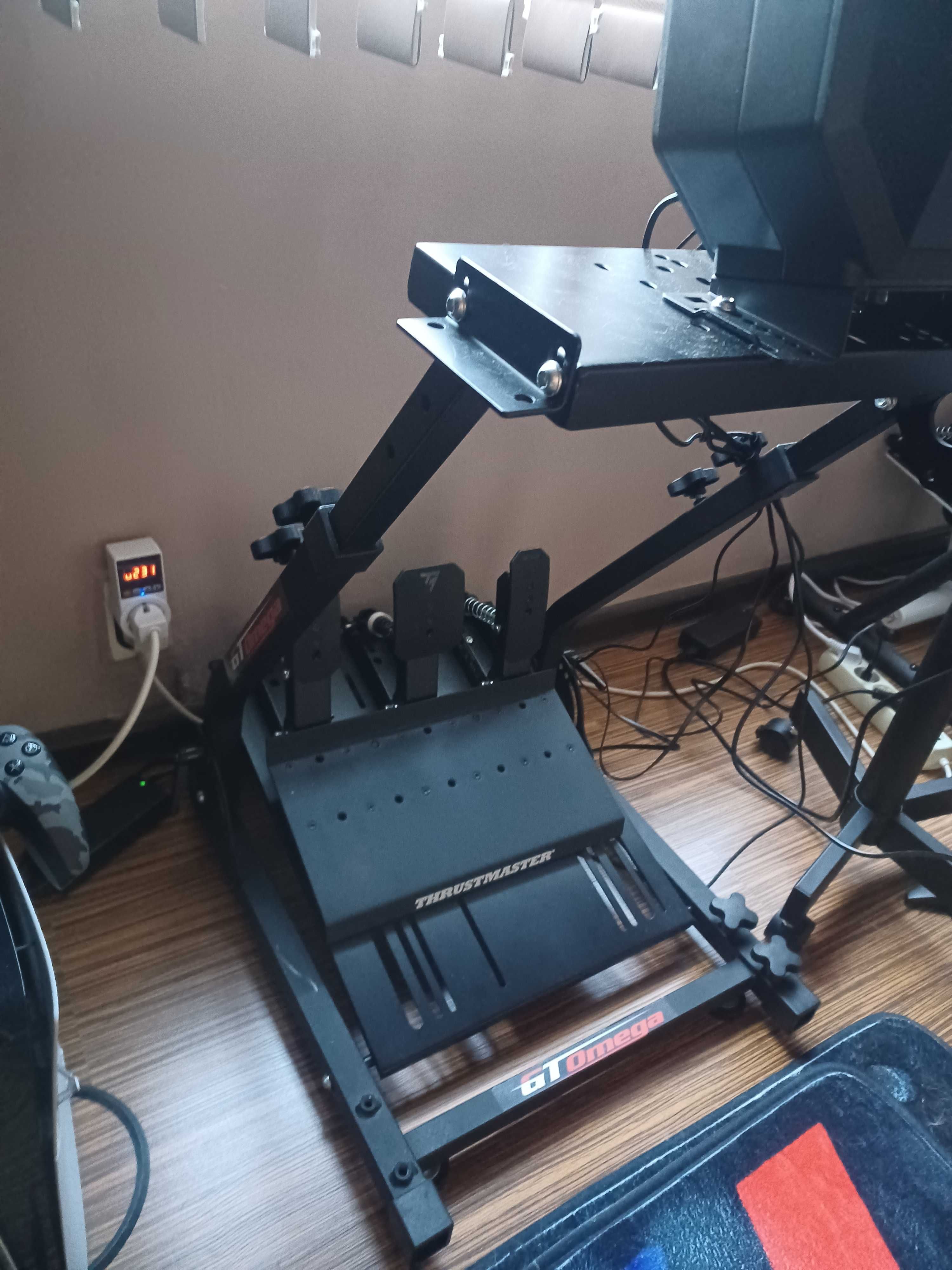Стойка GT OMEGA за thrustmaster fanatec logitech