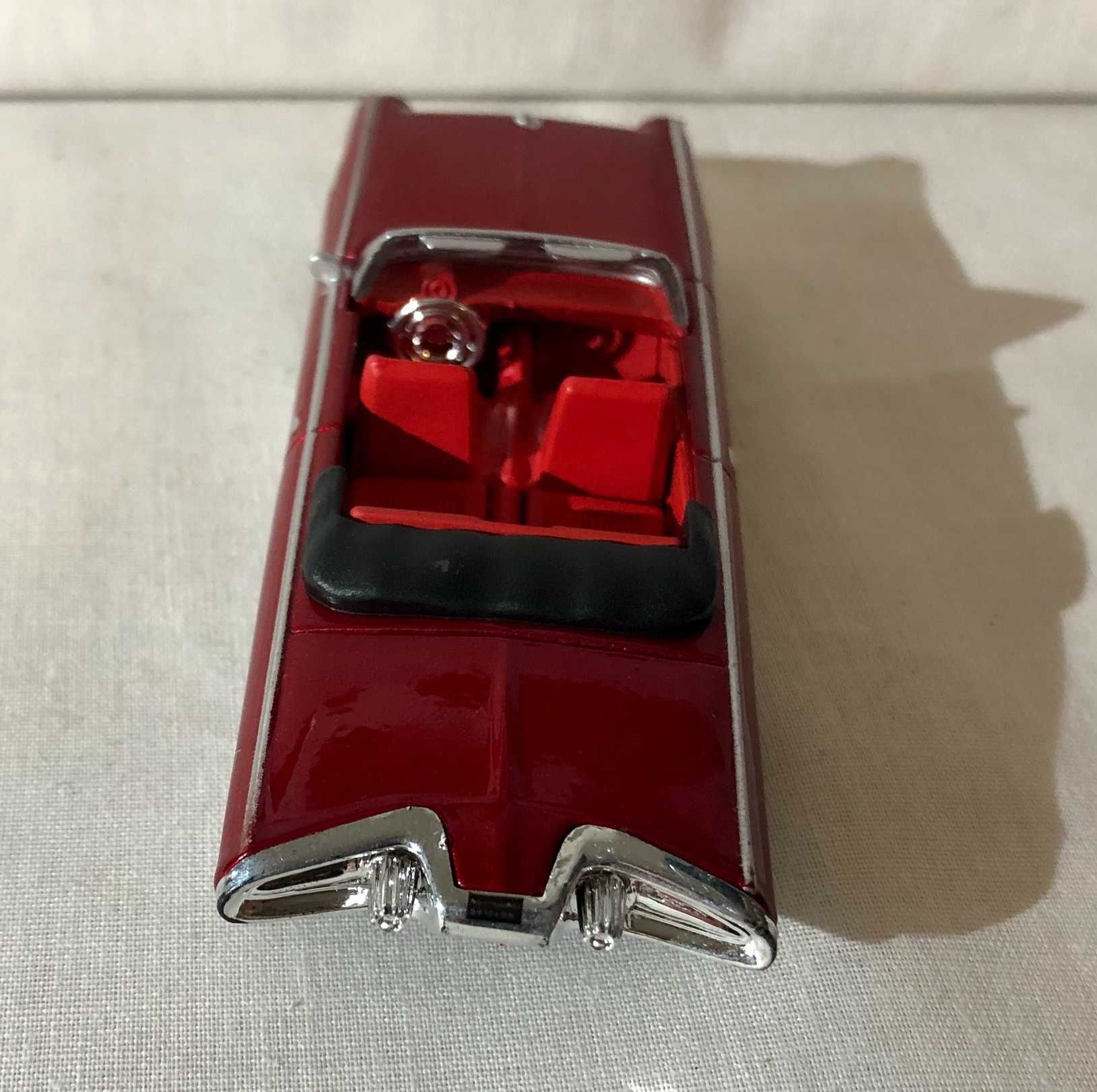 Macheta Chrysler Turbine Convertible 1964 sc 1 43 producator New Ray