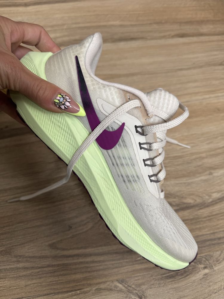Оригинални маратонки Nike Air Zoom Pegasus 39! 36 н