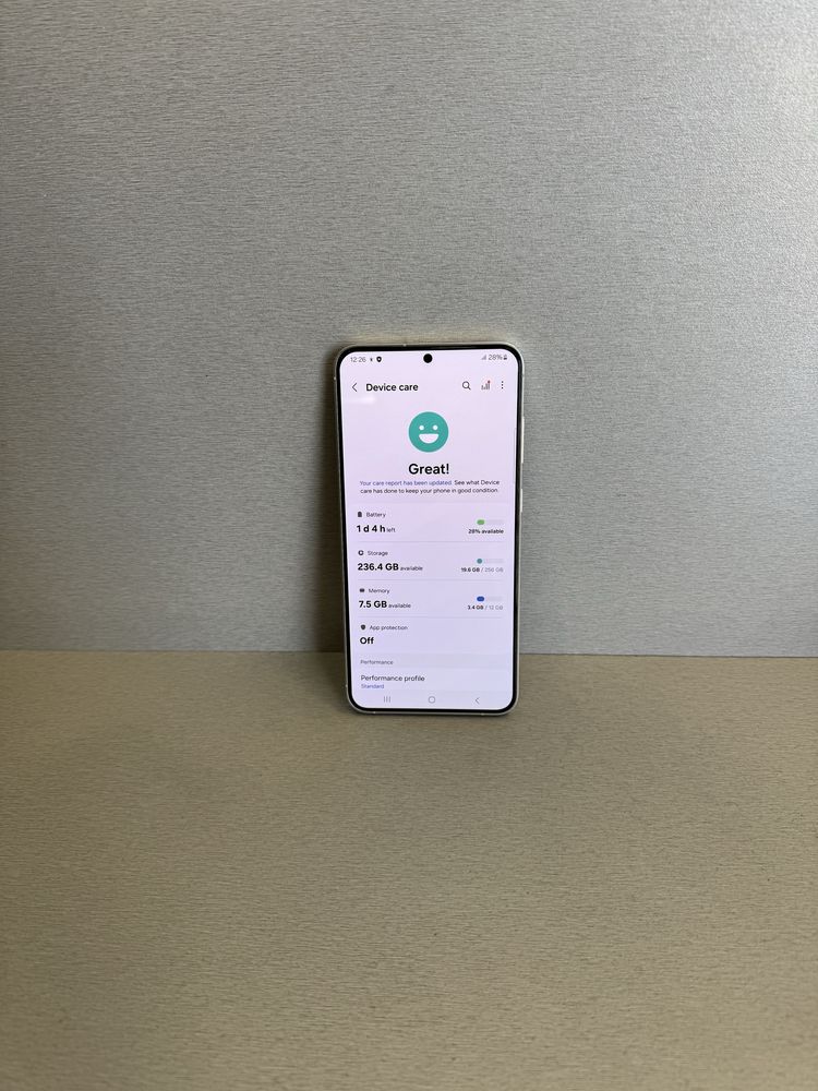 Продавам перфектен Samsung S24 PLUS