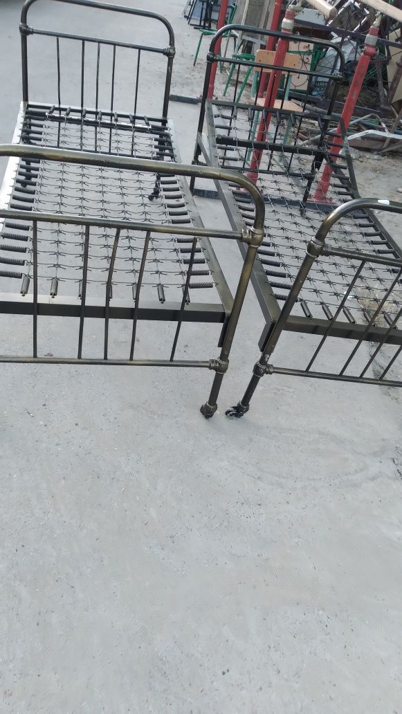 Продаётся советский кровать.