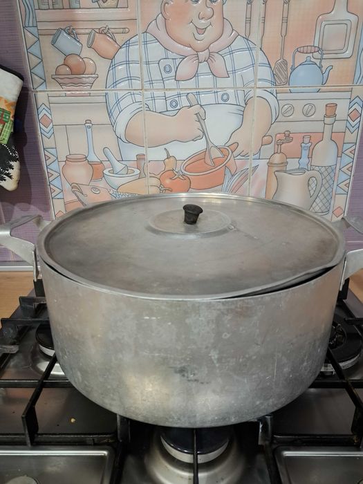 продам кастрюлю аллюминий