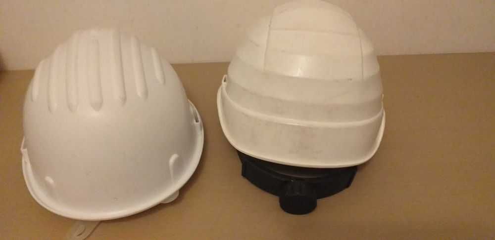 2 Casti protectie santier constructii/ Casca OMV