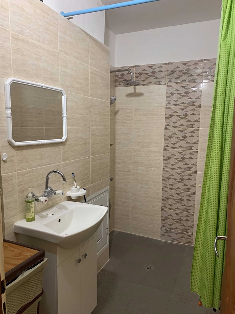 Продава се Тристаен апартамент в Плевен, Сторгозия - 74 кв.м за 1257 €/кв.м - Снимка #18