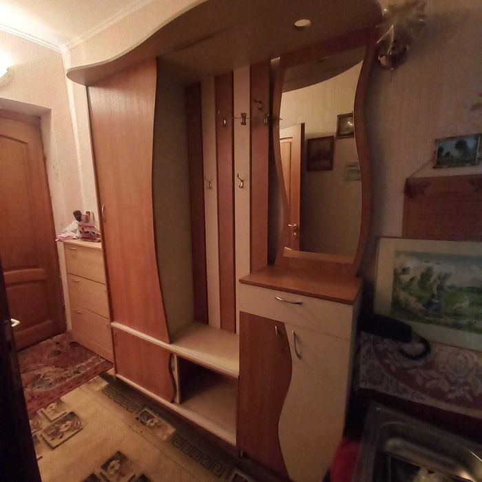 продам прихожую б/у