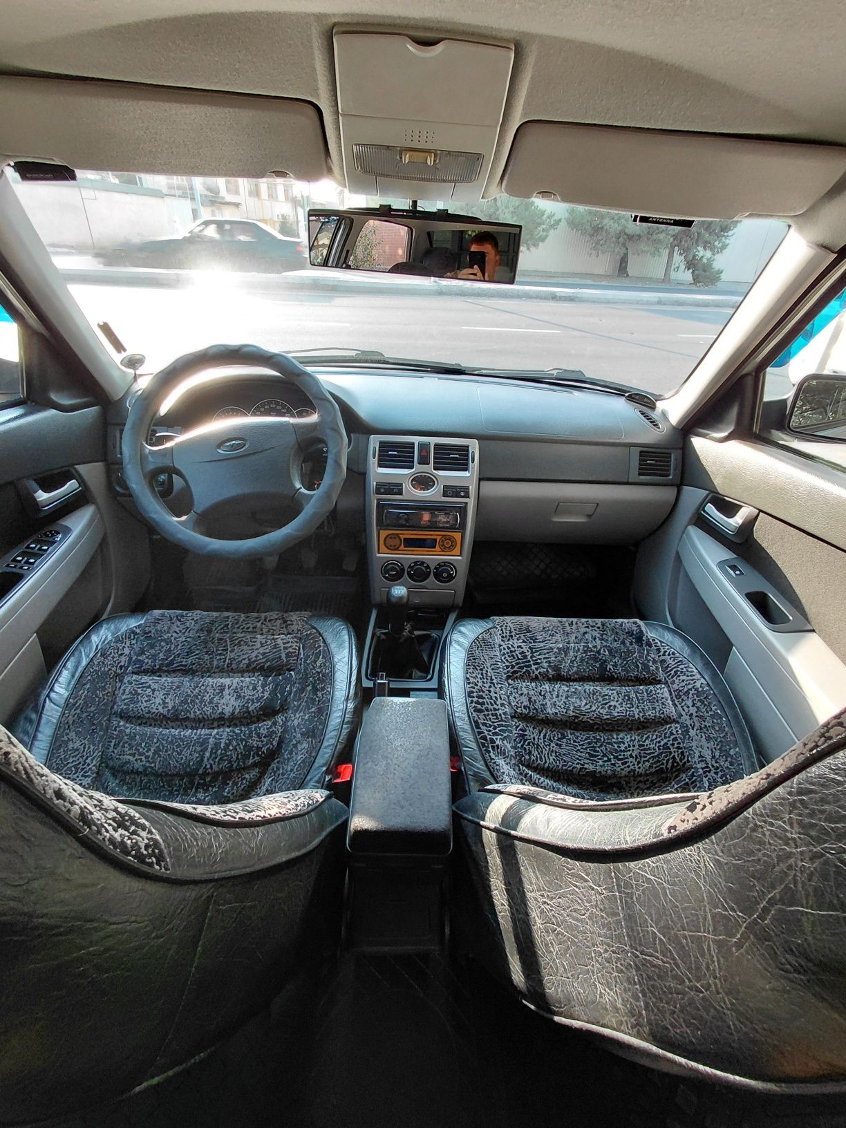 Lada Priora Luxe