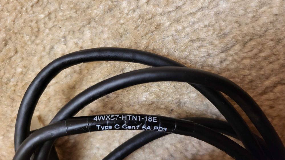 CABLU 5A Usb3.1  C cu USB C Gen1   Ca nou lungime 1.5m fuctional.