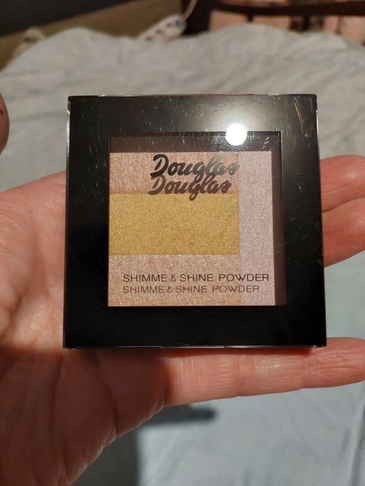 пудра-шиммер Douglas Shimmer & Shine Powder Италия