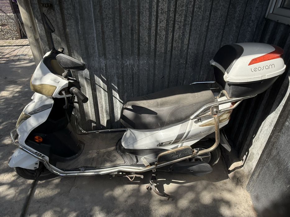 Электро мопед, без оккумуляторов