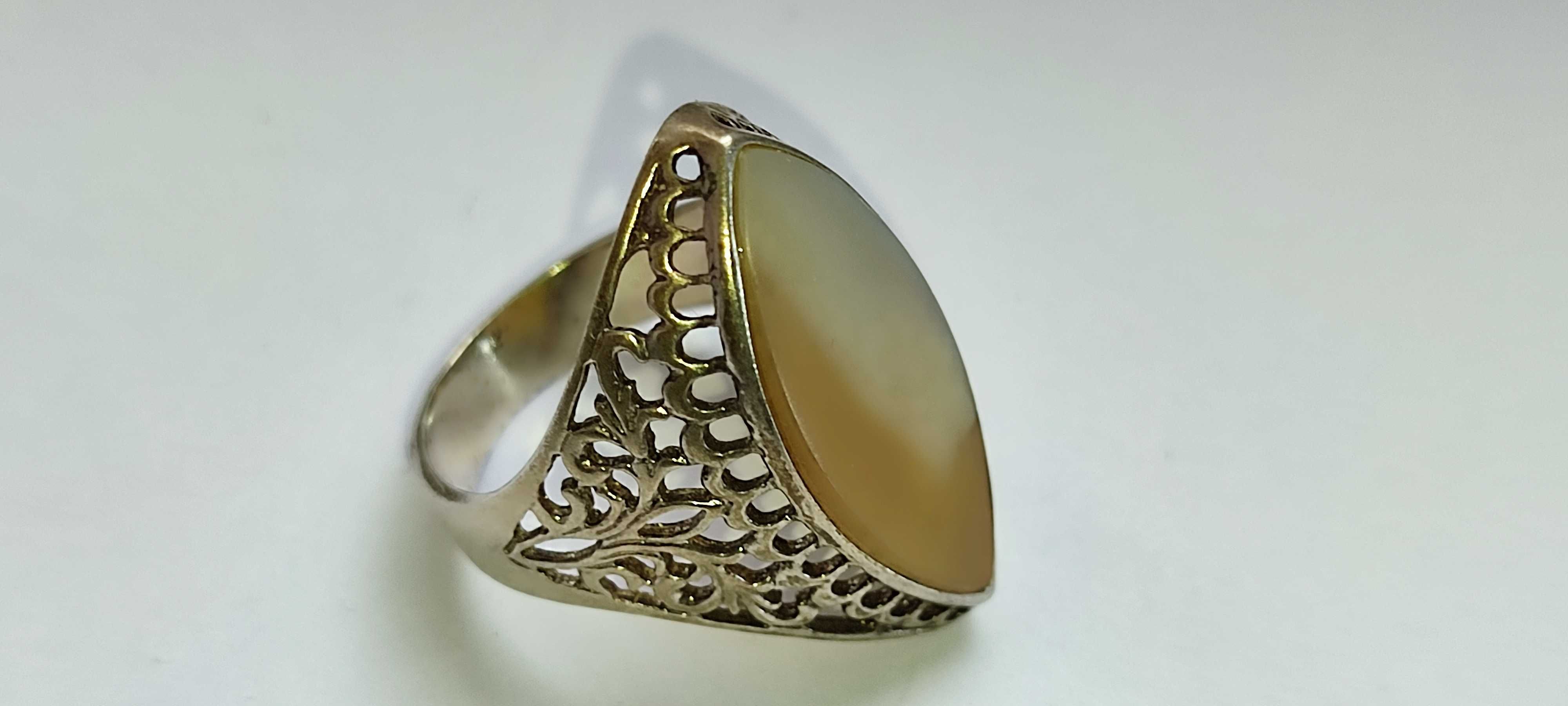 Серебряное кольцо с камнем АГАТ