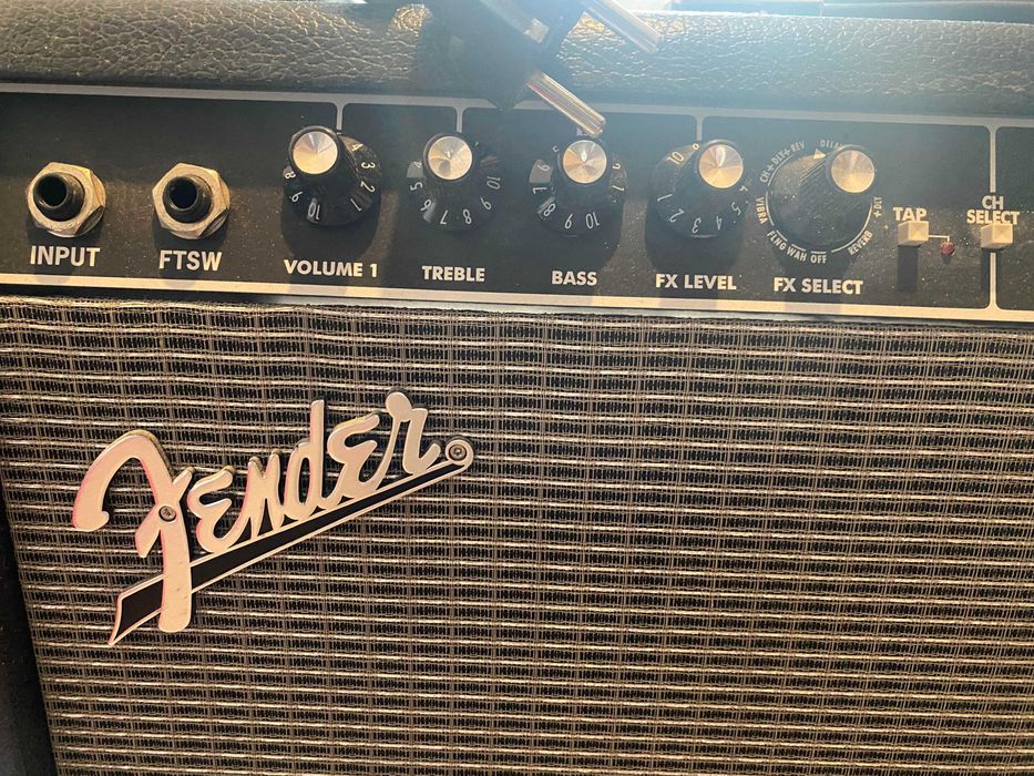 Amplificator Fender Champion 100