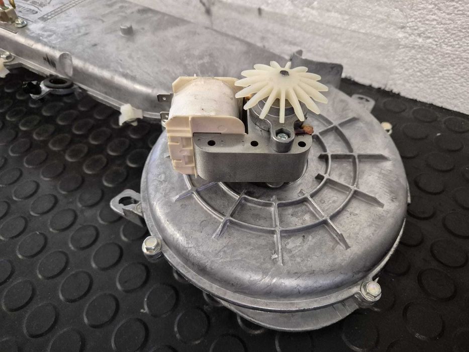 Ansamblu uscator masina de spalat Candy 43017233 /R2