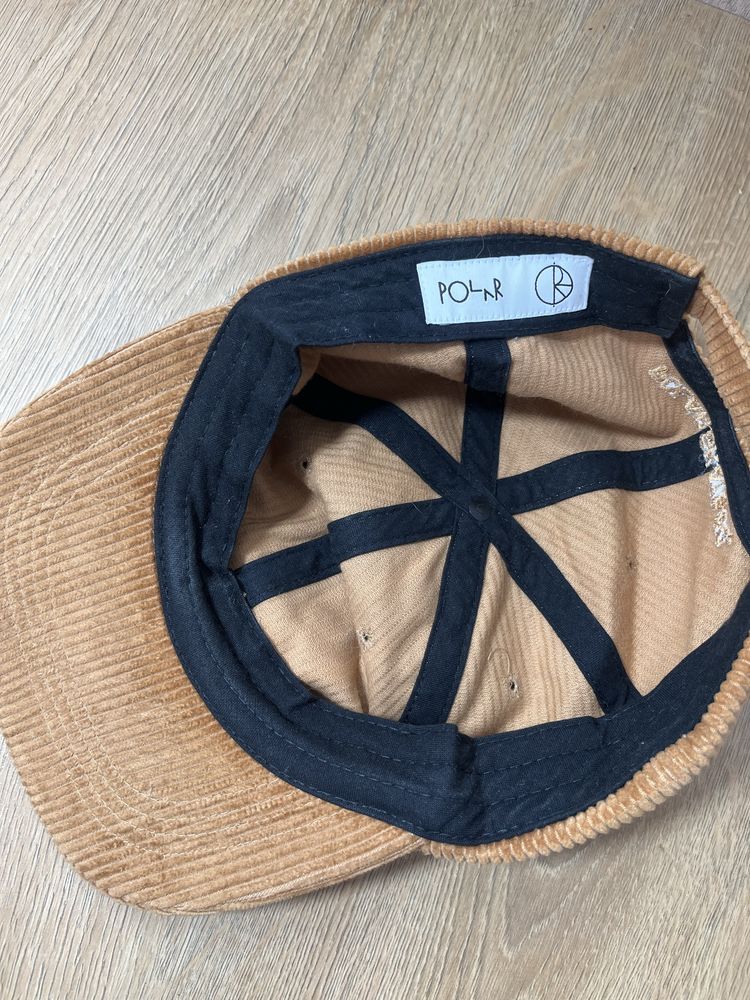 Polar,Herschel,Nike SB,New Balance шапки