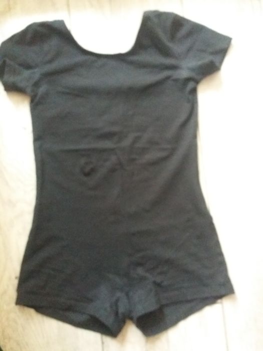 форма для гимнастики размер 32 рост 128-134 Россия лосины обруч есть