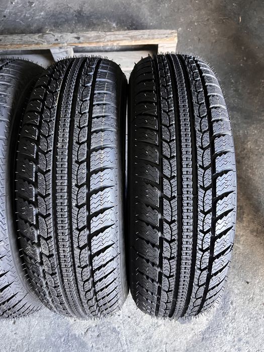 4 anvelope iarna NOI 185/70/14 , Kleber !