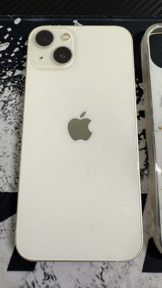Продам iPhone 13