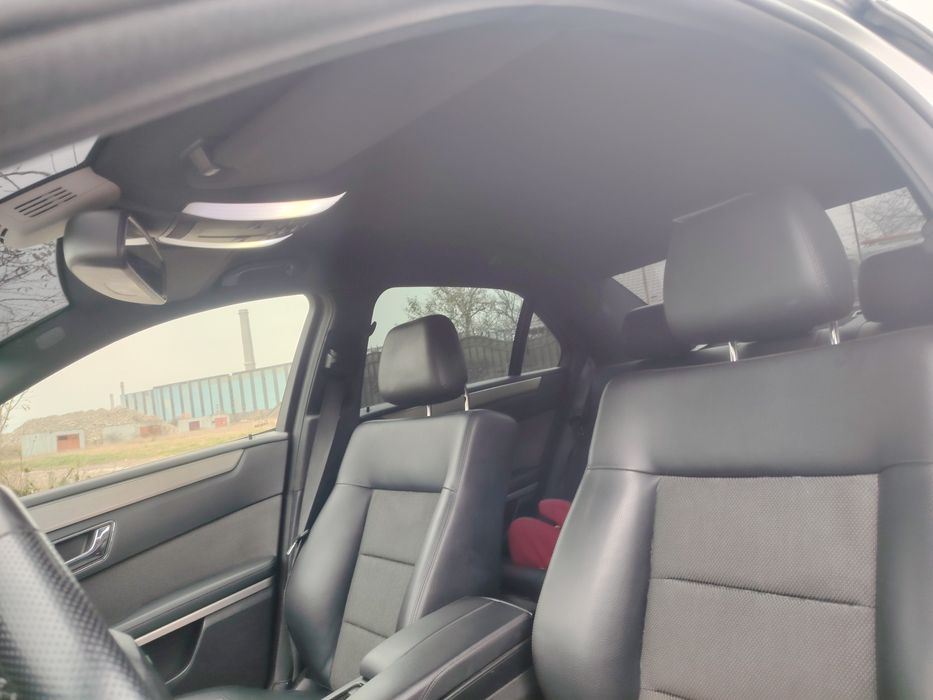 Mercedes E220 170cp usor avariat!