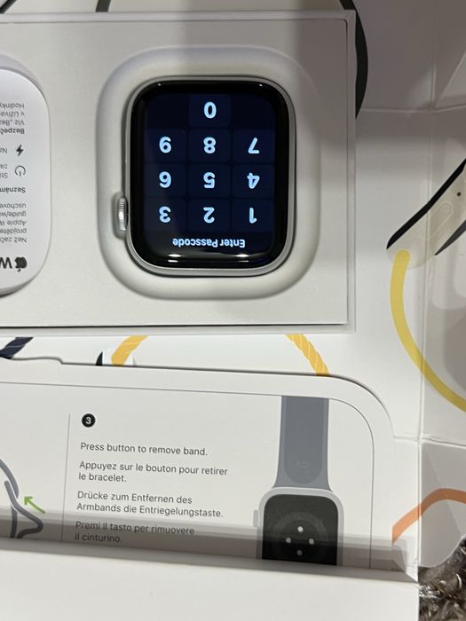 *ЧЕРЕН ПЕТЪК* apple watch (GEN 2) 44MM