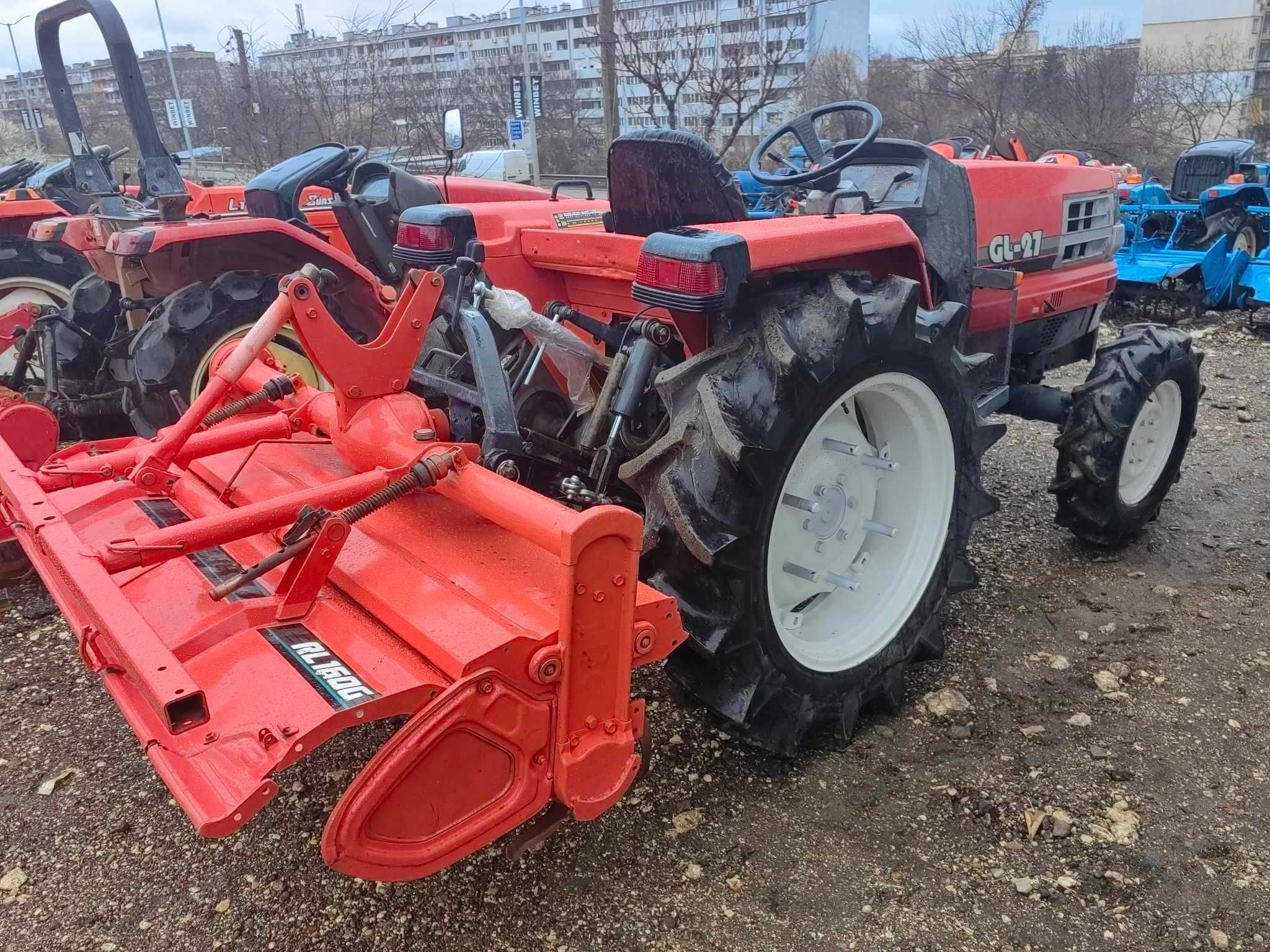 Трактор KUBOTA GL27  4x4