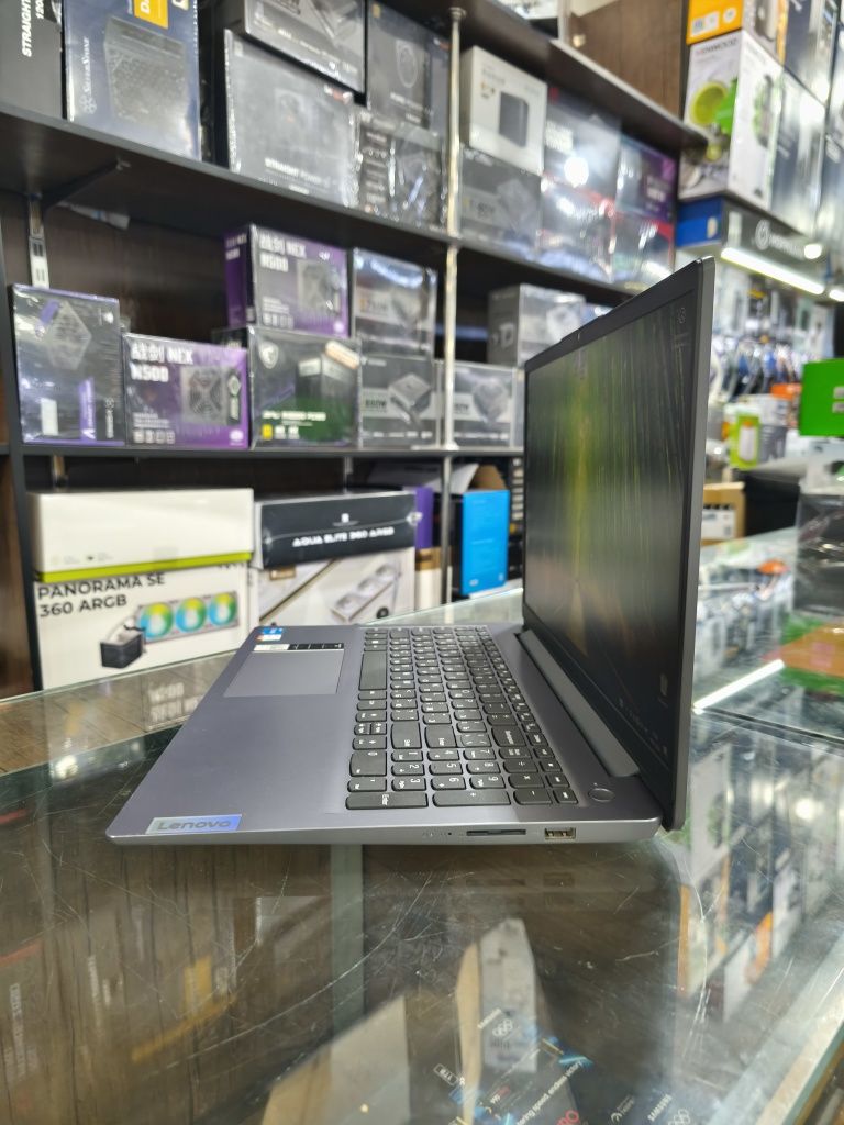 Lenovo IdeaPad (i5-11/8/256/1000)