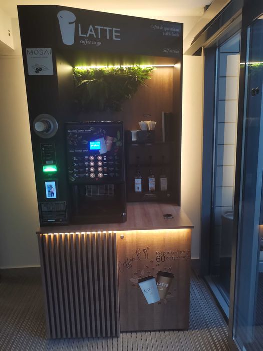 Vending cafea Saeco Evo Pro 9Gr –8 băuturi, fiscalizat + autorizat DSV