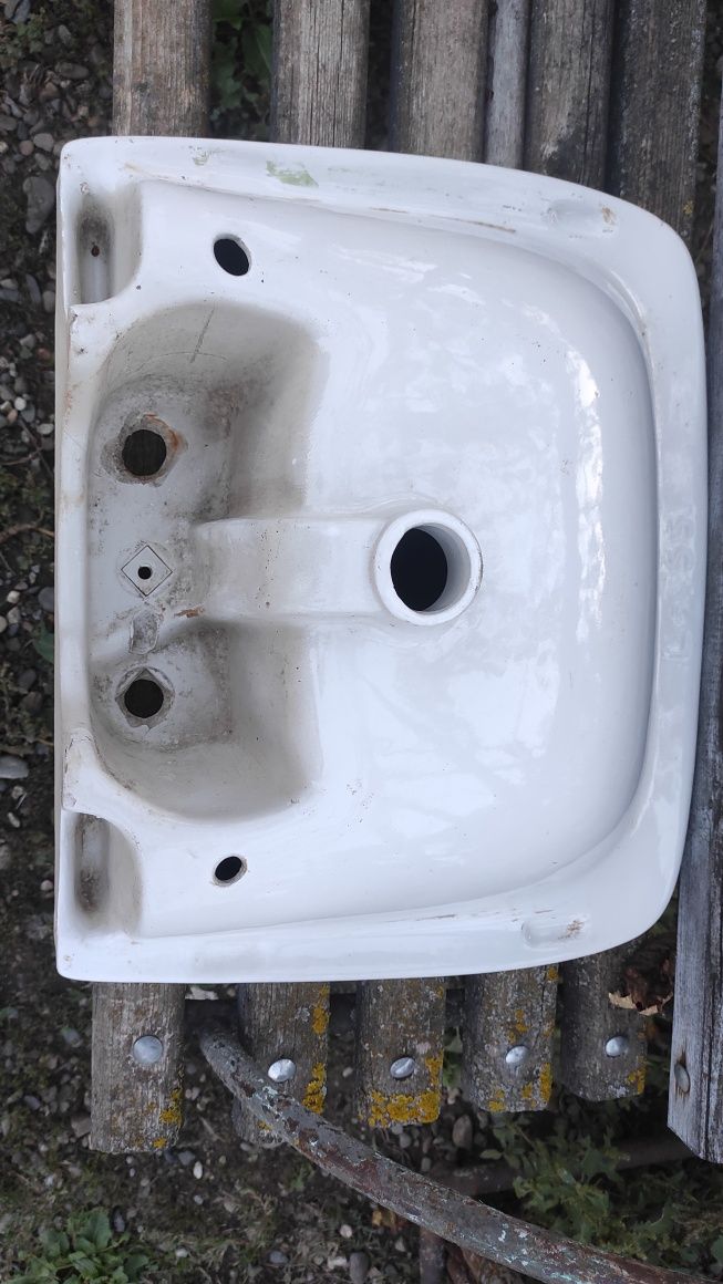 Chiuveta ceramica baie