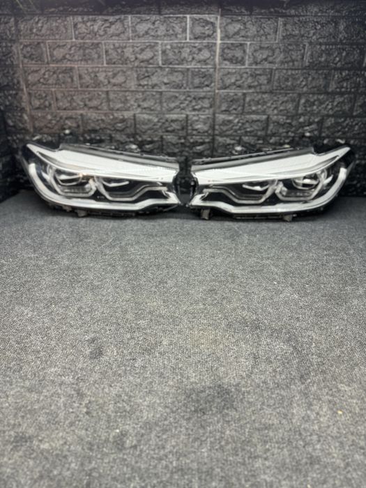 Far Faruri BMW seria 5 G30 G31 F90 Adaptive LED complete