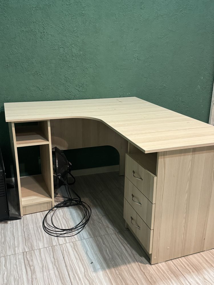 Мебель для компьютера, продам срочна