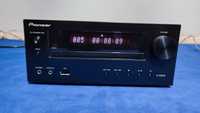 PIONEER X-HM15 CD Receiver System.