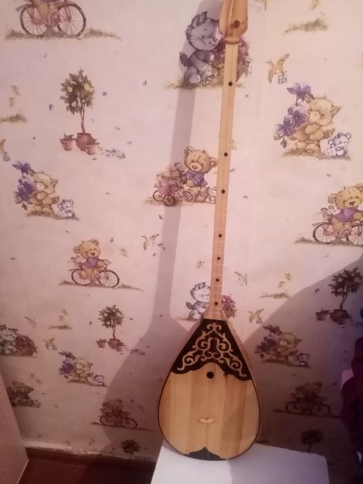 Продам Домбыра состояние отличное