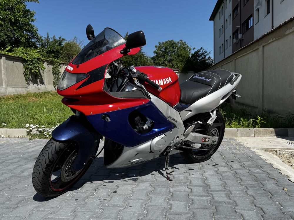 Yamaha Thundercat YZF600R