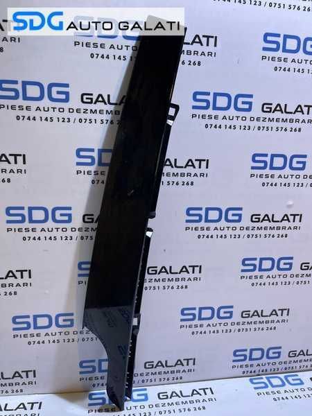 Bandou Ornament Capac Diafragma Stalp Usa Portiera Dreapta Fata VW Golf 7 2013 - 2017 Cod 5G4837890A 5G4837902C