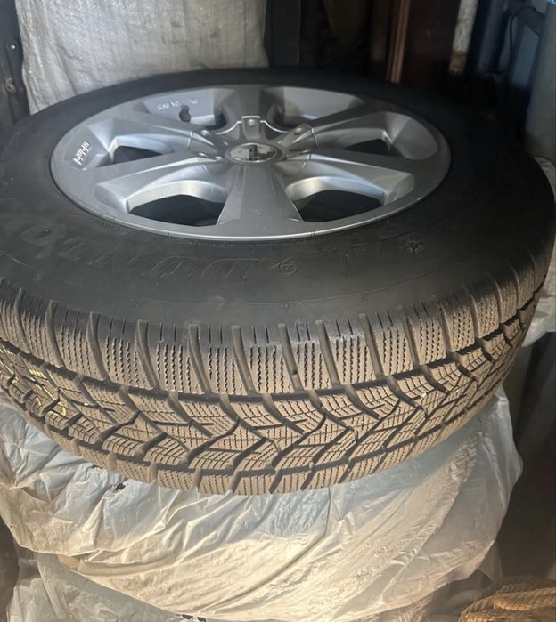 Set de 4 jante MOMO+cauciucuri Iarna Dunlop+ senzori- 225/65/17