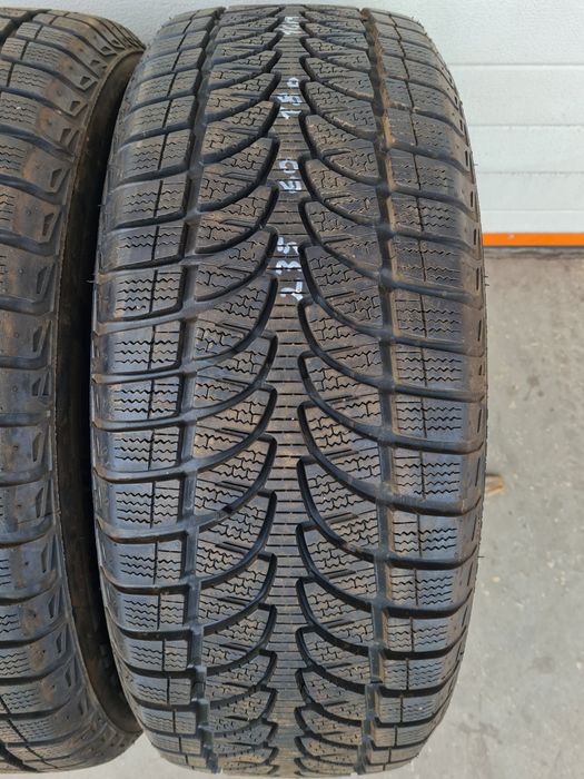 Зимни гуми 2 броя BRIDGESTONE Blizzak LM80 235 60 R18 дот 1619