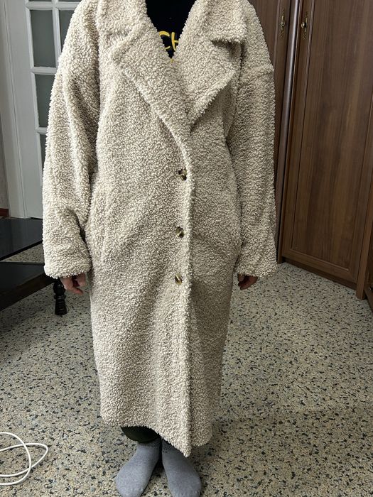 Пальто белого цвета