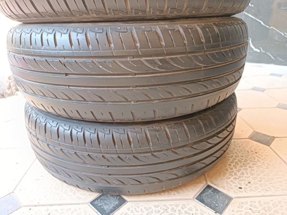 165 70 R13 Mazzini balon Sotiladi Holati ideal