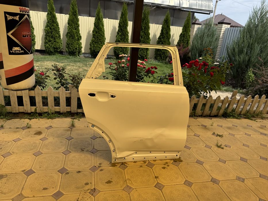 Дверь задняя правая Киа соренто 2024