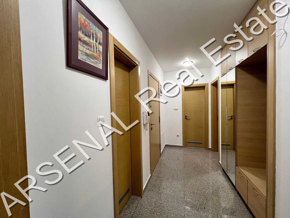 Дава се под наем Тристаен апартамент в София, Гоце Делчев - 95 кв.м за 800 € - Снимка #1