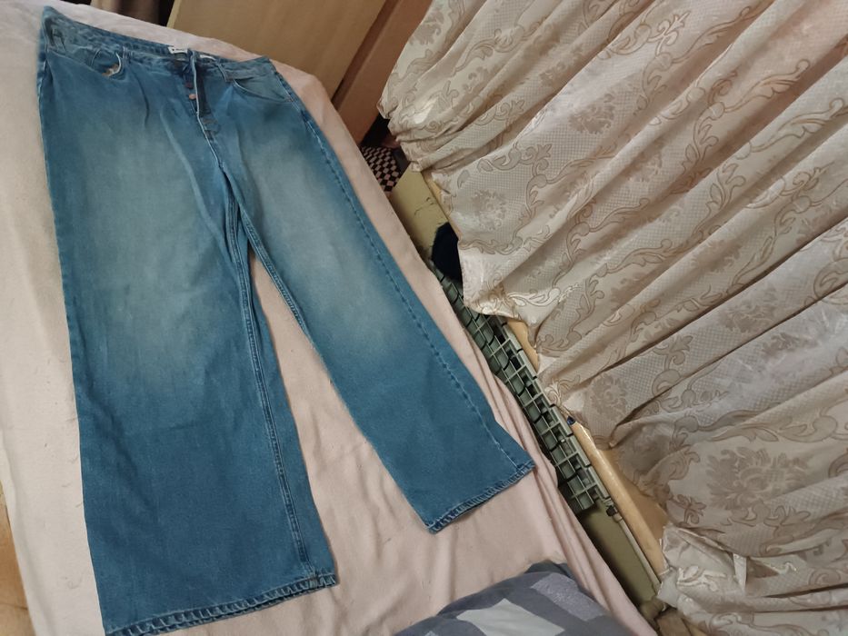 Продам брюки джинсы женские в идеальном состоянии