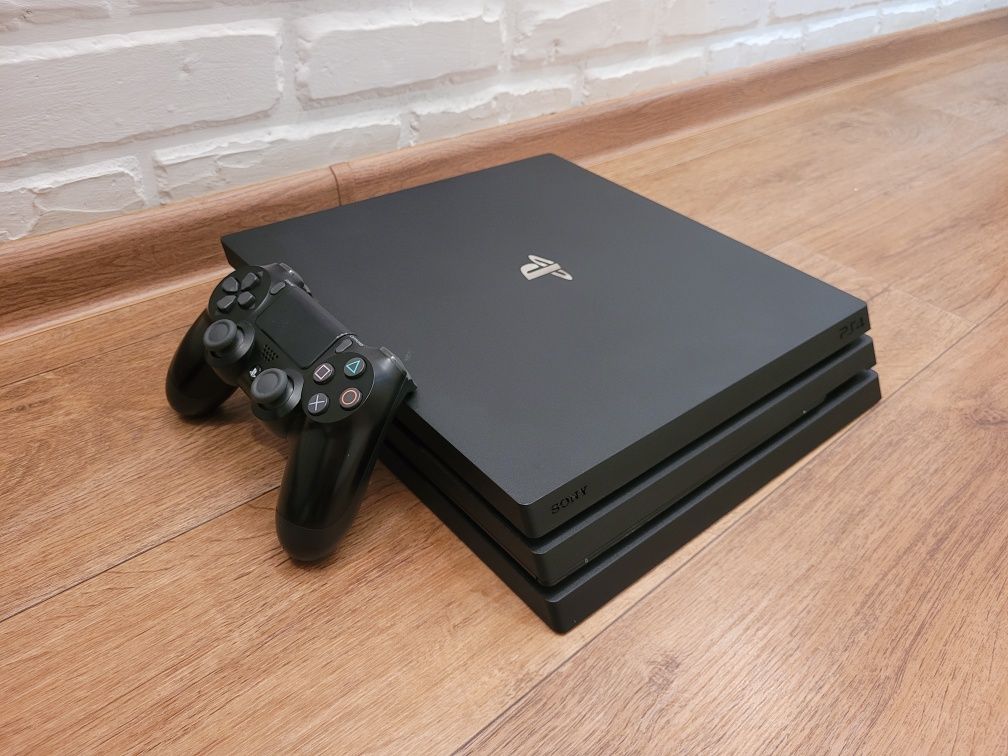 Игровая консоль PlayStation 4 PRO, PS4, 1Тб +аккаунты.(Есть доставка)