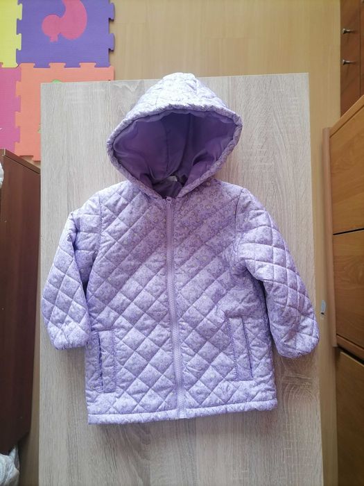 Много бебешки и детски дрешки