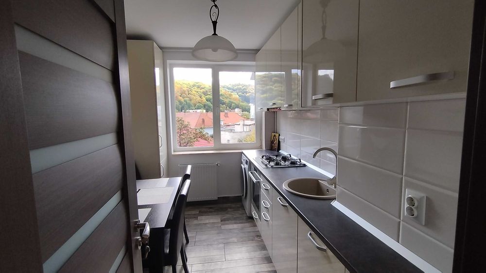 Proprietar, inchiriez apartament 2 camere decomandat in Centrul Civic