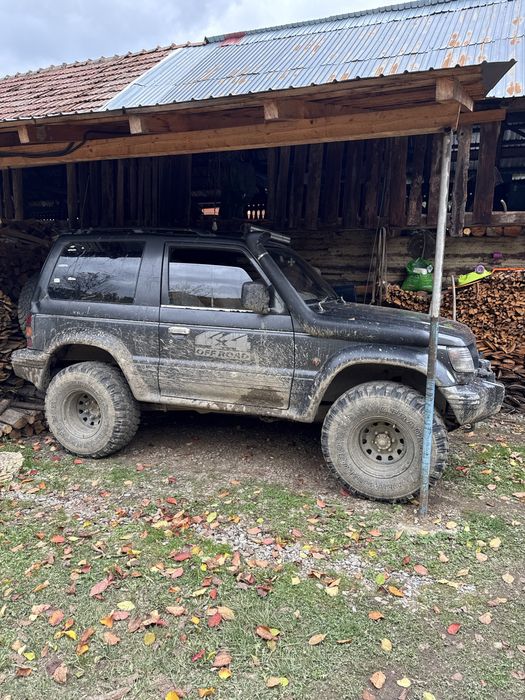 Pajero 2.5 de vanzare