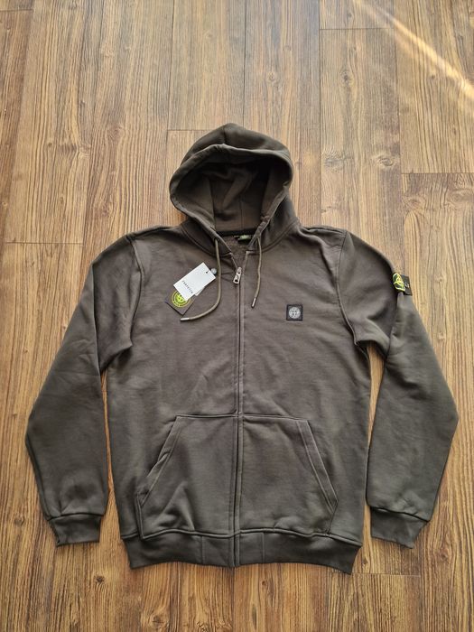 Страхотен мъжки суитчър размер M L XL 2XL 3XL 



Страх